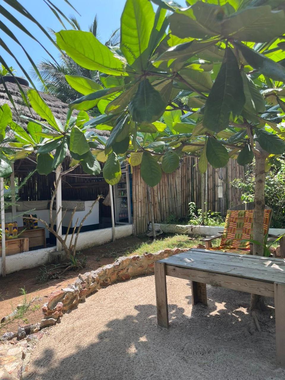 African Treasure Beach Resort Kokrobite エクステリア 写真