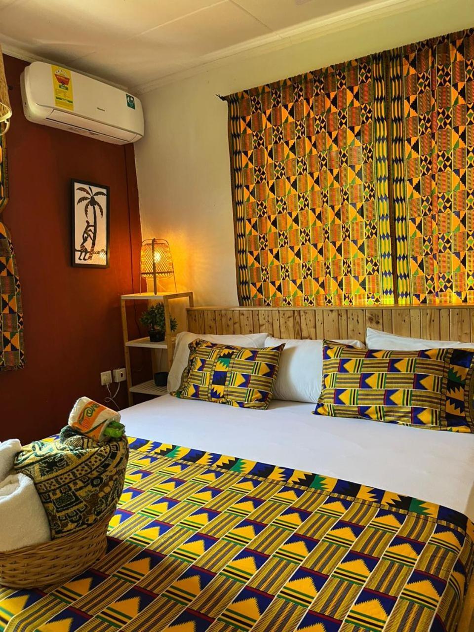 African Treasure Beach Resort Kokrobite エクステリア 写真