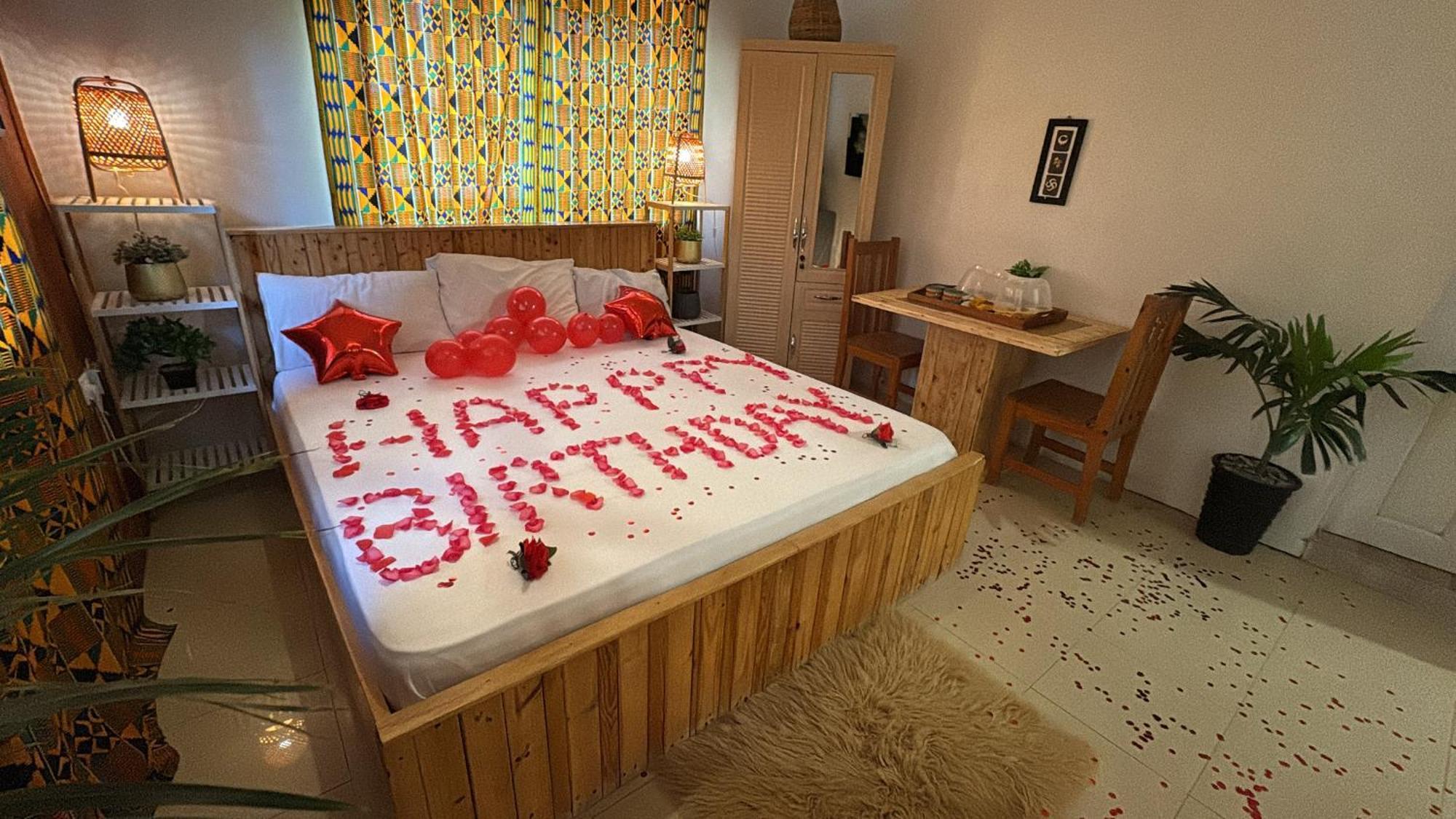 African Treasure Beach Resort Kokrobite エクステリア 写真