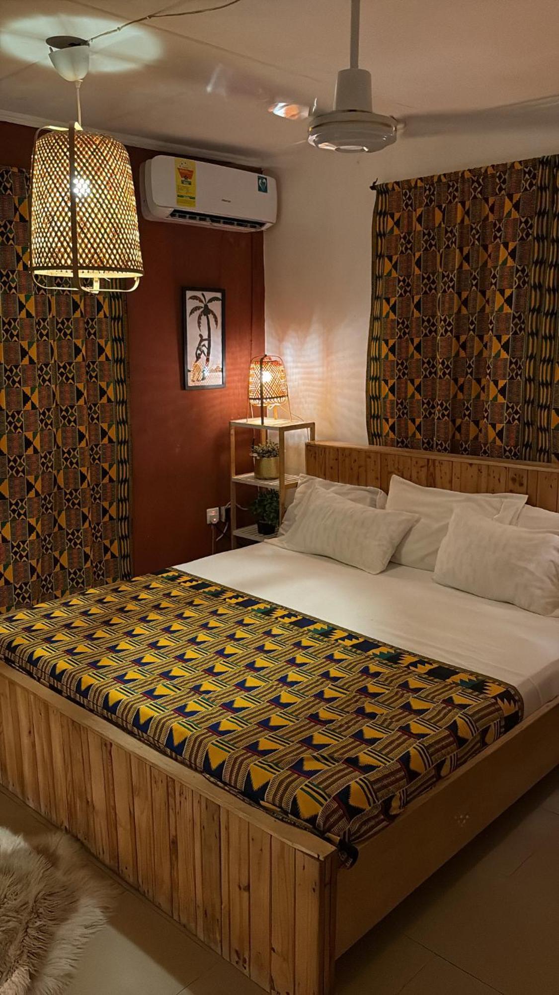 African Treasure Beach Resort Kokrobite エクステリア 写真